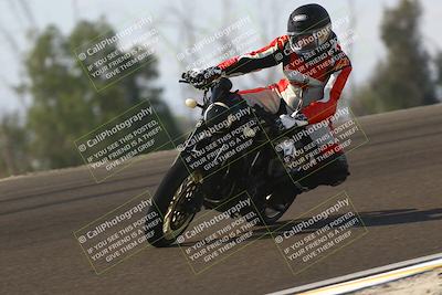 media/Nov-02-2025-Lets Ride (Sun) [[f7a3caa734]]/C Group/1140am (Turn 2 Inside)/